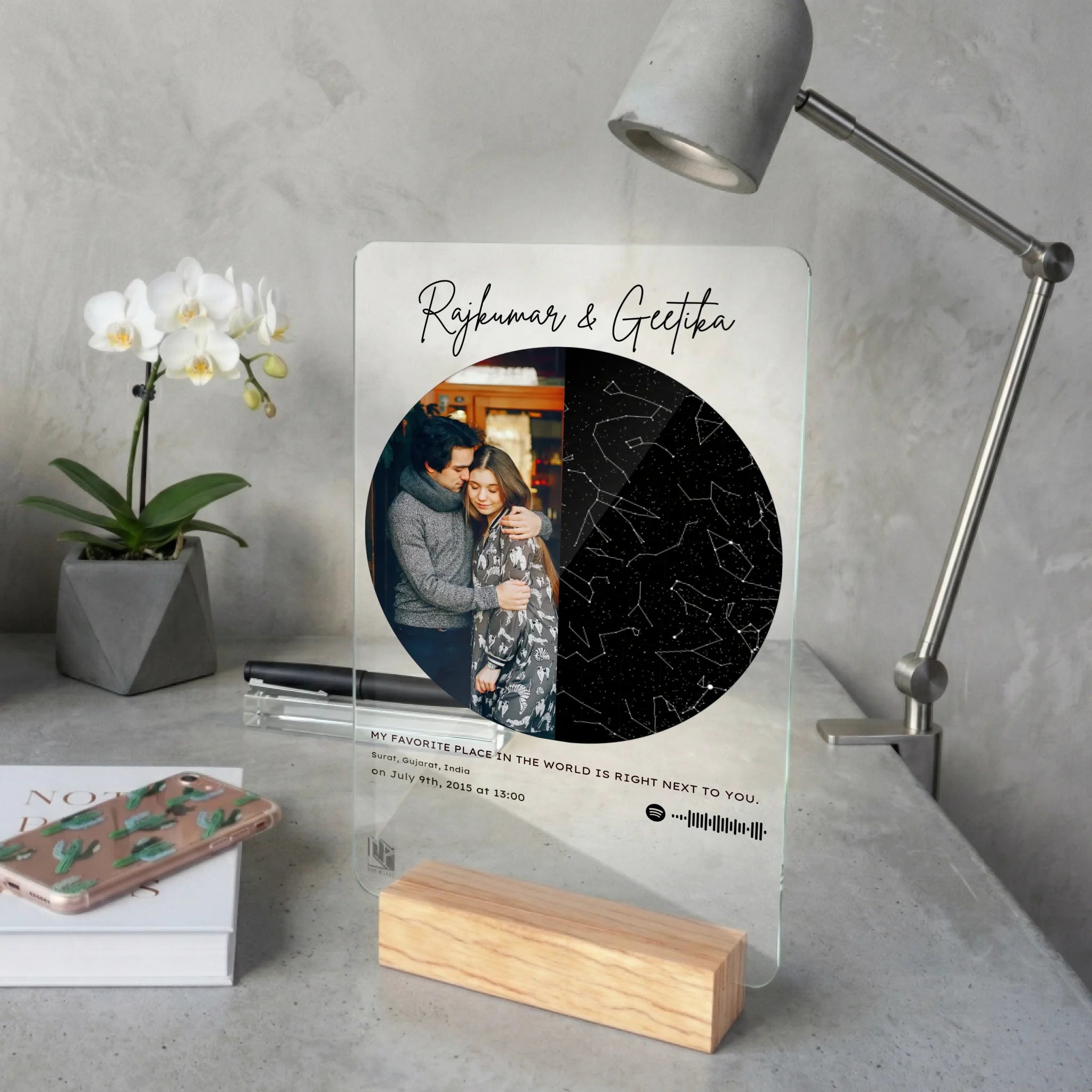 acrylic plaque mockup 3